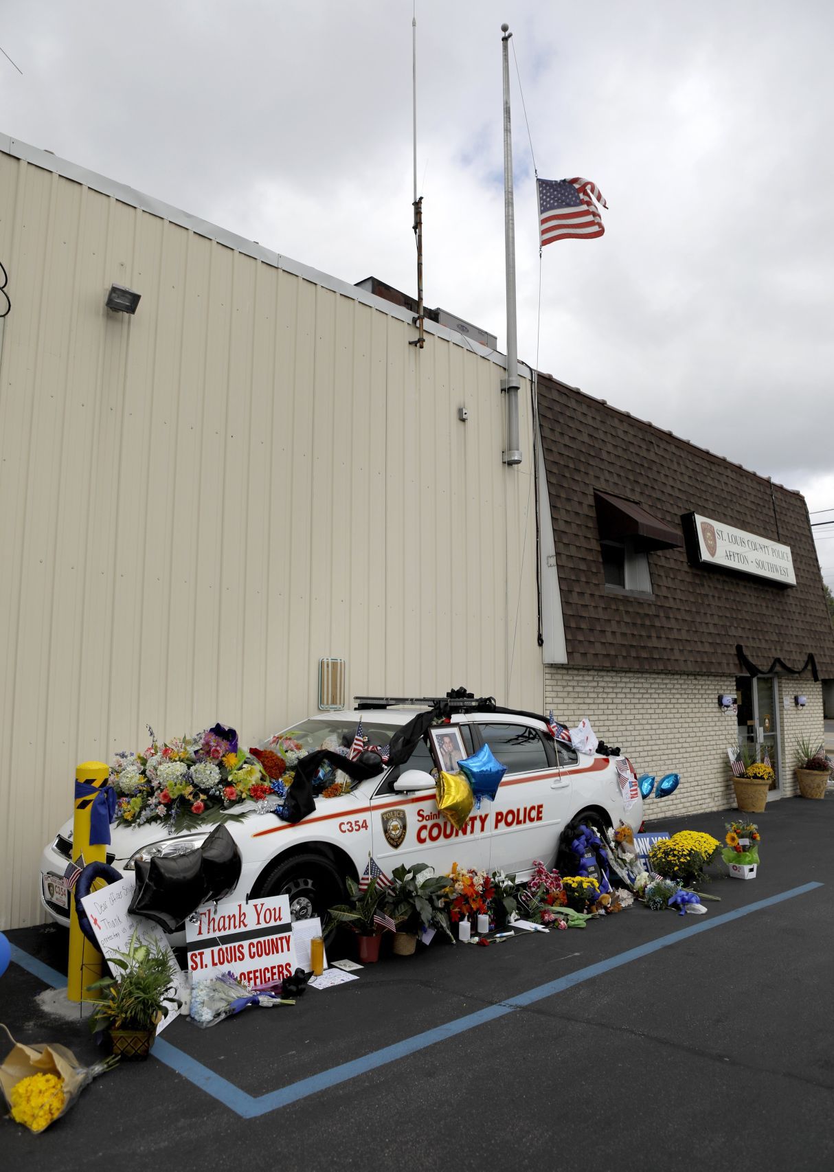 Memorial for officer Blake Snyder